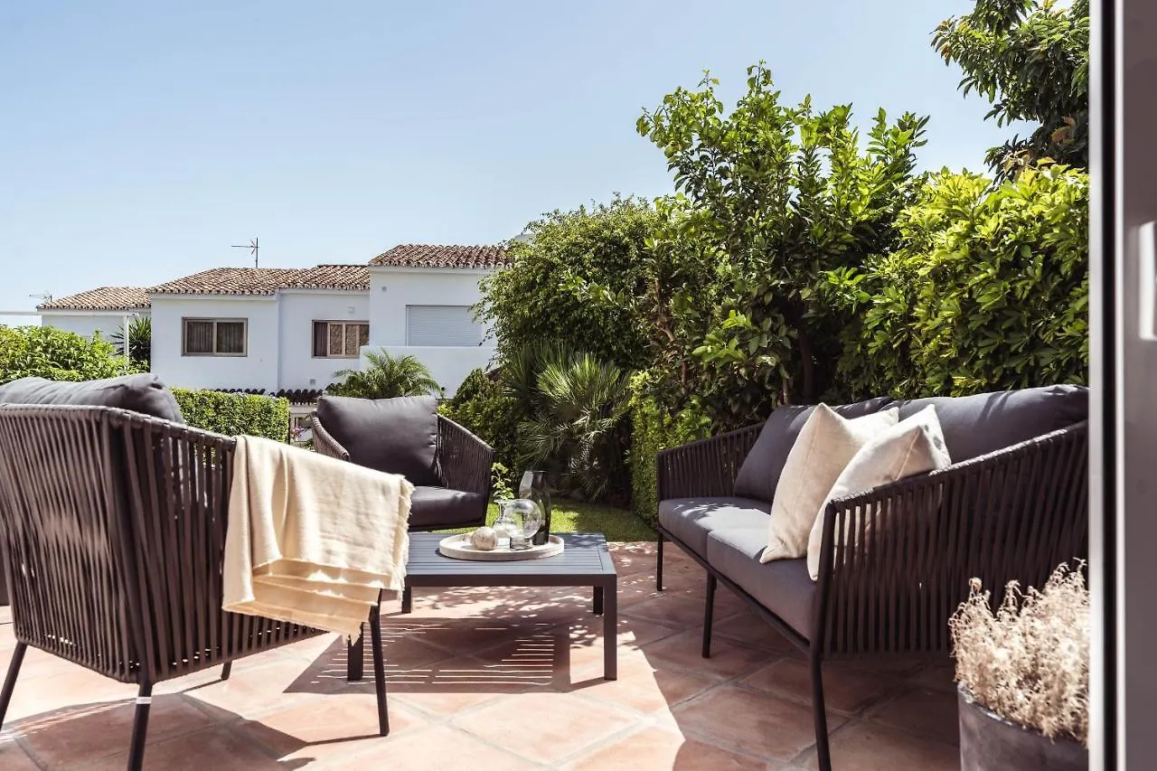 Willa Exclusive House Located In Prime Location Marbella