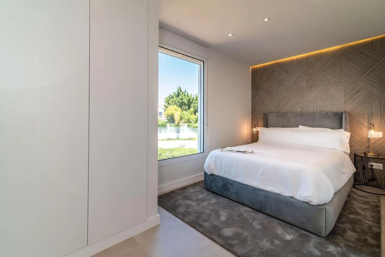 Willa Exclusive House Located In Prime Location Marbella Hiszpania