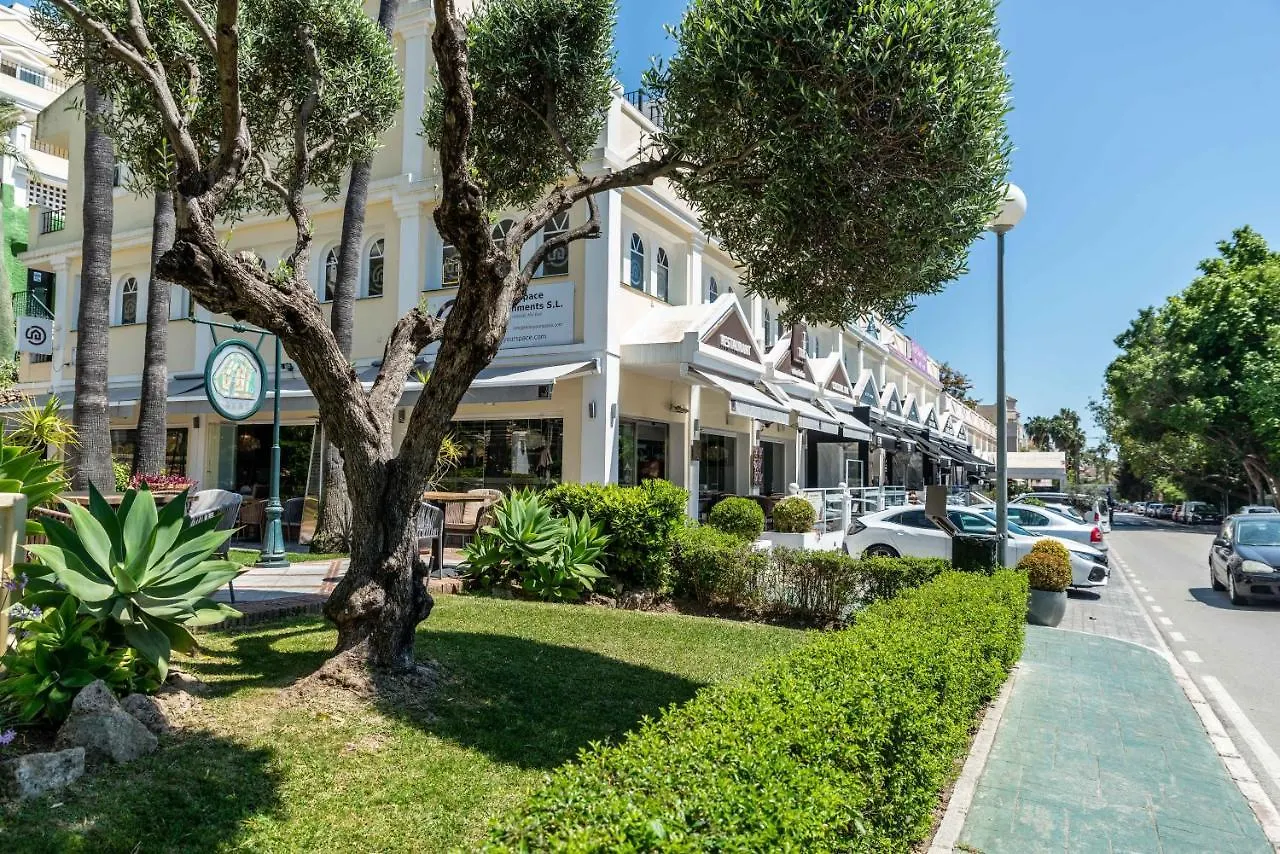 Exclusive House Located In Prime Location Villa Marbella