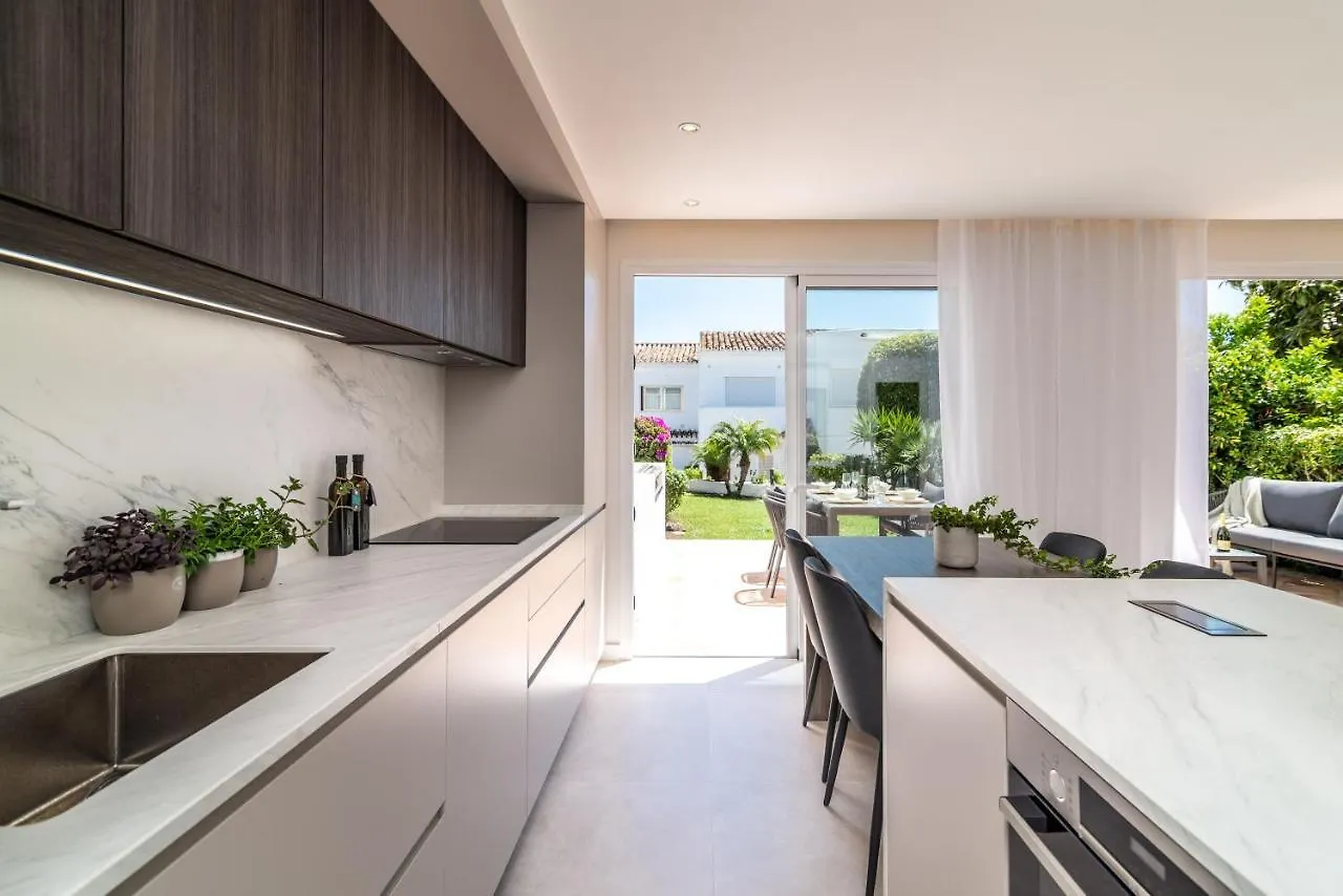 Exclusive House Located In Prime Location Villa Marbella